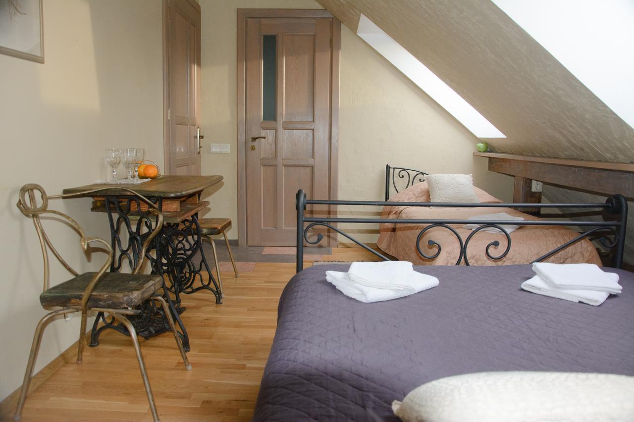 Gallery Guest Rooms Kernavė Extérieur photo